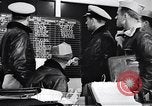 Image pilotes de la Marine américaine étant informé Honolulu Hawaii USA, 1942, de la seconde 17 séquences d'archives historiques vidéo 65675037189