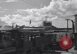 Image Railroad wagons plat transportant des matières Honolulu Hawaii USA, 1942, de la seconde 60 séquences d'archives historiques vidéo 65675037190
