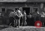 Image Les généraux des Forces alliées visiter déplacées camp DP Wolfratshausen Allemagne, 1945, de la seconde 17 séquences d'archives historiques vidéo 65675037193