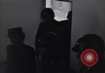 Image Les généraux des Forces alliées visiter déplacées camp DP Wolfratshausen Allemagne, 1945, de la seconde 32 séquences d'archives historiques vidéo 65675037193