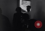 Image Les généraux des Forces alliées visiter déplacées camp DP Wolfratshausen Allemagne, 1945, de la seconde 34 séquences d'archives historiques vidéo 65675037193