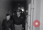 Image Les généraux des Forces alliées visiter déplacées camp DP Wolfratshausen Allemagne, 1945, de la seconde 47 séquences d'archives historiques vidéo 65675037193