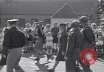Image Les généraux des Forces alliées visiter déplacées camp DP Wolfratshausen Allemagne, 1945, de la seconde 51 séquences d'archives historiques vidéo 65675037193