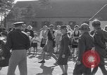 Image Les généraux des Forces alliées visiter déplacées camp DP Wolfratshausen Allemagne, 1945, de la seconde 52 séquences d'archives historiques vidéo 65675037193