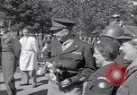 Image Les généraux des Forces alliées visiter déplacées camp DP Wolfratshausen Allemagne, 1945, de la seconde 59 séquences d'archives historiques vidéo 65675037193
