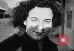 Standbild deutsch-jüdische Flüchtlinge Harwich England, 1938, aus Sekunde 20 historischem Filmmaterial Videoclip 65675037207