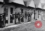 Standbild deutsch-jüdische Flüchtlinge Harwich England, 1938, aus Sekunde 21 historischem Filmmaterial Videoclip 65675037207