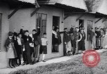 Standbild deutsch-jüdische Flüchtlinge Harwich England, 1938, aus Sekunde 23 historischem Filmmaterial Videoclip 65675037207
