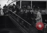 Image 200 enfants réfugiés juive allemande Harwich en Angleterre, 1938, de la seconde 7 séquences d'archives historiques vidéo 65675037219