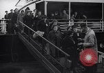Image 200 enfants réfugiés juive allemande Harwich en Angleterre, 1938, de la seconde 9 séquences d'archives historiques vidéo 65675037219