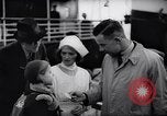 Image 200 enfants réfugiés juive allemande Harwich en Angleterre, 1938, de la seconde 39 séquences d'archives historiques vidéo 65675037219