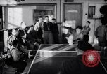 Image des enfants juifs réfugiés allemand Harwich en Angleterre, 1938, de la seconde 3 séquences d'archives historiques vidéo 65675037220