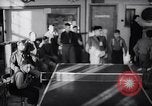 Image des enfants juifs réfugiés allemand Harwich en Angleterre, 1938, de la seconde 8 séquences d'archives historiques vidéo 65675037220