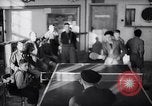 Image des enfants juifs réfugiés allemand Harwich en Angleterre, 1938, de la seconde 9 séquences d'archives historiques vidéo 65675037220