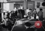 Image des enfants juifs réfugiés allemand Harwich en Angleterre, 1938, de la seconde 10 séquences d'archives historiques vidéo 65675037220