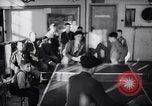 Image des enfants juifs réfugiés allemand Harwich en Angleterre, 1938, de la seconde 14 séquences d'archives historiques vidéo 65675037220