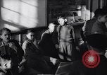 Image des enfants juifs réfugiés allemand Harwich en Angleterre, 1938, de la seconde 50 séquences d'archives historiques vidéo 65675037220