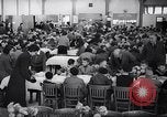 Standbild deutsch-jüdische Flüchtlingskinder Harwich England, 1938, aus Sekunde 22 historischem Filmmaterial Videoclip 65675037221