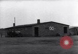 Standbild NS-Konzentrationslager Ludwigslust Deutschland, 1945, aus Sekunde 11 historischem Filmmaterial Videoclip 65675037227
