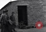 Standbild NS-Konzentrationslager Ludwigslust Deutschland, 1945, aus Sekunde 25 historischem Filmmaterial Videoclip 65675037227