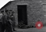 Standbild NS-Konzentrationslager Ludwigslust Deutschland, 1945, aus Sekunde 26 historischem Filmmaterial Videoclip 65675037227
