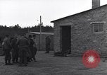 Standbild NS-Konzentrationslager Ludwigslust Deutschland, 1945, aus Sekunde 48 historischem Filmmaterial Videoclip 65675037227