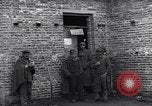 Image Wöbbelin Wobbelin Camp de concentration () Nanterre Allemagne, 1945, de la seconde 53 séquences d'archives historiques vidéo 65675037228