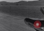 Standbild deutsche militärische Fahrzeuge Neumark Tschechoslowakei, 1945, aus Sekunde 23 historischem Filmmaterial Videoclip 65675037234