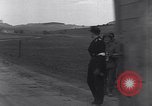 Standbild deutsche militärische Fahrzeuge Neumark Tschechoslowakei, 1945, aus Sekunde 35 historischem Filmmaterial Videoclip 65675037234