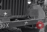 Standbild deutsche militärische Fahrzeuge Neumark Tschechoslowakei, 1945, aus Sekunde 52 historischem Filmmaterial Videoclip 65675037234