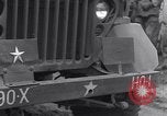 Standbild deutsche militärische Fahrzeuge Neumark Tschechoslowakei, 1945, aus Sekunde 58 historischem Filmmaterial Videoclip 65675037234