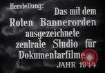 Standbild NS-Konzentrationslager Majdanek Lublin oder auf Befreiung Lublin Polen, 1944, aus Sekunde 21 historischem Filmmaterial Videoclip 65675037236