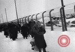 Standbild KZ Auschwitz Auschwitz Polen, 1944, aus Sekunde 41 historischem Filmmaterial Videoclip 65675037238