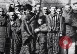 Standbild KZ Auschwitz Auschwitz Polen, 1944, aus Sekunde 37 historischem Filmmaterial Videoclip 65675037239