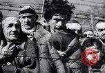 Standbild KZ Auschwitz Auschwitz Polen, 1944, aus Sekunde 45 historischem Filmmaterial Videoclip 65675037239