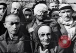 Standbild KZ Auschwitz Auschwitz Polen, 1944, aus Sekunde 61 historischem Filmmaterial Videoclip 65675037239