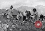 Standbild vertriebene Camp Admont Österreich, 1946, aus Sekunde 33 historischem Filmmaterial Videoclip 65675037241