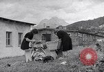 Standbild vertriebene Camp Admont Österreich, 1946, aus Sekunde 59 historischem Filmmaterial Videoclip 65675037241