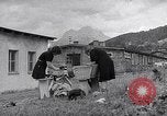 Standbild vertriebene Camp Admont Österreich, 1946, aus Sekunde 61 historischem Filmmaterial Videoclip 65675037241