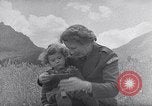 Immagine di UNRRA sfollati camp Admont Austria, 1946, secondo 3 filmato di repertorio 65675037242
