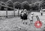 Immagine di UNRRA sfollati camp Admont Austria, 1946, secondo 21 filmato di repertorio 65675037242