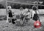 Immagine di UNRRA sfollati camp Admont Austria, 1946, secondo 31 filmato di repertorio 65675037242