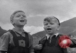 Immagine di UNRRA sfollati camp Admont Austria, 1946, secondo 47 filmato di repertorio 65675037242