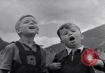 Immagine di UNRRA sfollati camp Admont Austria, 1946, secondo 48 filmato di repertorio 65675037242