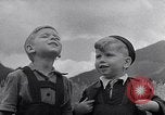 Immagine di UNRRA sfollati camp Admont Austria, 1946, secondo 49 filmato di repertorio 65675037242