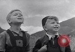 Immagine di UNRRA sfollati camp Admont Austria, 1946, secondo 52 filmato di repertorio 65675037242