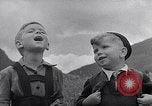Immagine di UNRRA sfollati camp Admont Austria, 1946, secondo 56 filmato di repertorio 65675037242