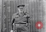 Standbild Belsen Konzentrationslager Niedersachsen Deutschland, 1945, aus Sekunde 24 historischem Filmmaterial Videoclip 65675037243