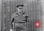Standbild Belsen Konzentrationslager Niedersachsen Deutschland, 1945, aus Sekunde 26 historischem Filmmaterial Videoclip 65675037243