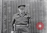 Standbild Belsen Konzentrationslager Niedersachsen Deutschland, 1945, aus Sekunde 29 historischem Filmmaterial Videoclip 65675037243